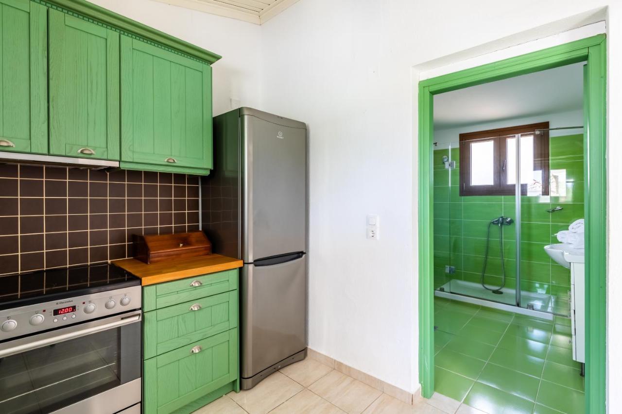 Villa Fotini Kalivi In Raches Panormos  エクステリア 写真